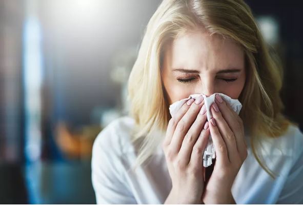 winter wellness tips : सर्दियों में खांसते या छींकते समय अपने मुंह और नाक पर रखें कपड़ा , बीमारियों से होगा बचाव