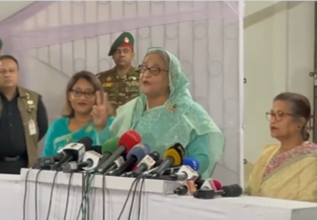 Bangladesh Election: हिंसा के बीच बांग्लादेश में वोटिंग जारी; PM शेख हसीना ने वोट डालने के बाद भारत को बताया सच्चा दोस्त