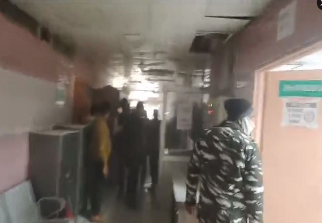 Fire broke out in pathology of Civil Hospital