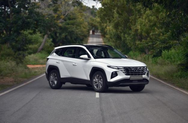 Hyundai Tucson Discount : हुंडई ट्यूसॉन पर कंपनी दे रही है आकर्षक डिस्काउंट , करें बड़ी बचत