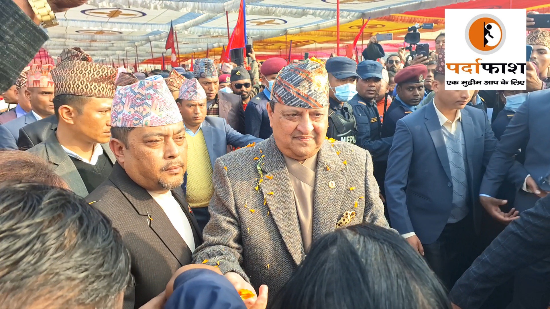 NEPAL:हाम्रो राजा हाम्रो देश के नारों से गुंजा जर्रा जर्रा भैरहवा
