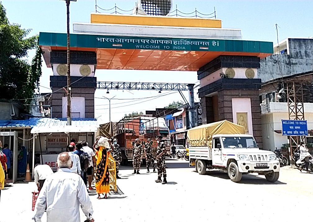 MAHARAJGANJ:नेपाल सीमा से लेकर अयोध्या तक हाई अलर्ट, सुरक्षा एंजेंसिया 24 घंटे तैनात