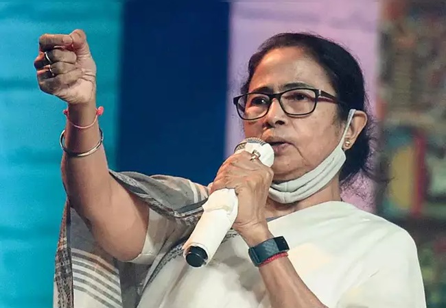 चुनावी लाभ हासिल करने के उद्देश्य से बीजेपी 17 अप्रैल को राज्य में दंगे कराने की कर रही है कोशिश : ममता बनर्जी