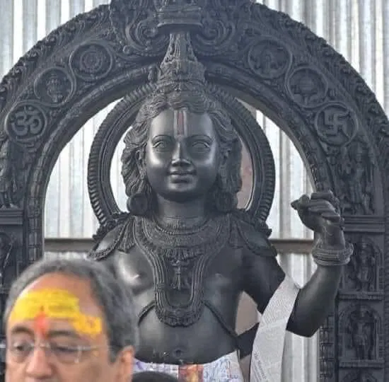 First Photo Of Lord Ram : प्रभुश्री राम का अलौकिक चेहरा सामने आया, प्राण प्रतिष्ठा से पहले अयोध्या से राम भक्तों के लिए सबसे बड़ी खुशखबरी