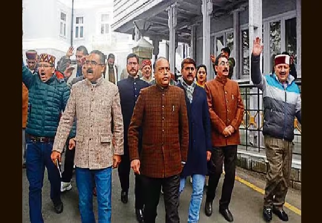 हिमाचल विधानसभा स्पीकर की बड़ा एक्शन, जयराम ठाकुर सहित BJP के 15 विधायक सस्पेंड