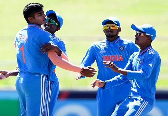 IND vs RSA Semi-Final Match : सेमी-फाइनल मैच में भारत को मिला 245 रनों का लक्ष्य, पहली पारी में लिम्बनी ने झटके 3 विकेट