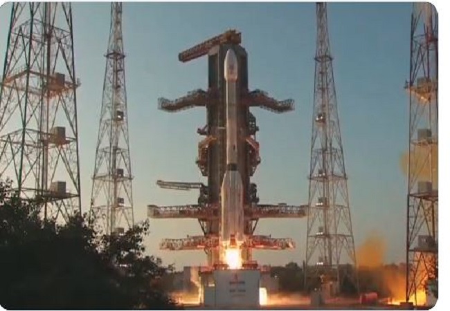INSAT-3DS Launching : इसरो ने श्रीहरिकोटा से लॉन्च किया मौसम उपग्रह, आपदाओं की मिलेगी सटीक जानकारी