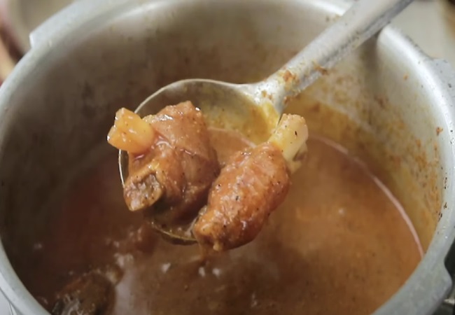 Mutton Paya recipe: नॉनवेज खाने के शौकीनों के लिए आज स्पेशल रेसिपी, वैलेंनटाइन वीक को और भी स्पेशल बनाएं मटन पाया