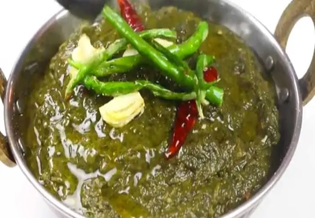 Punjabi flavored Sarson Ke Saag: फेमस कॉमेडियन भारती सिंह ने शेयर की पंजाबी जायके वाला सरसों के साग की रेसिपी
