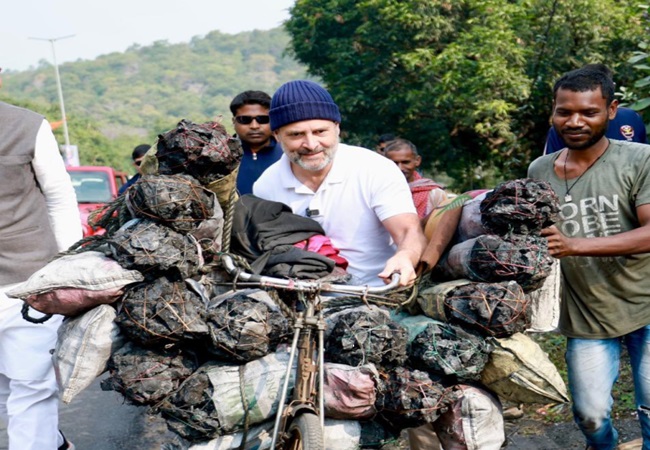Rahul Gandhi set out to sell coal riding a bicycle