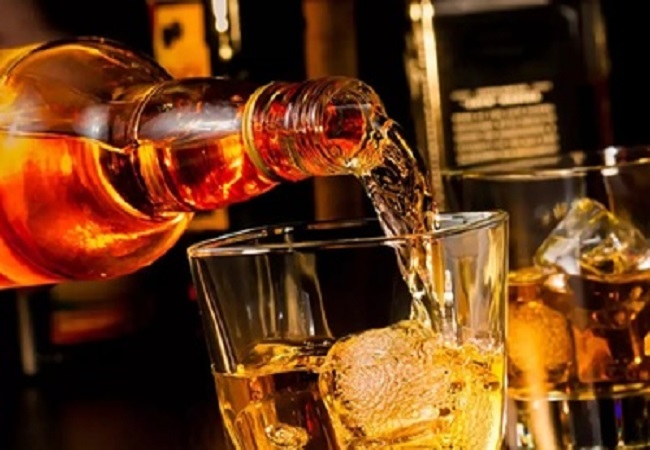 Side effects of quitting alcohol: अचानक से शराब छोड़ने के भी हो सकते हैं ये साइड इफेक्ट
