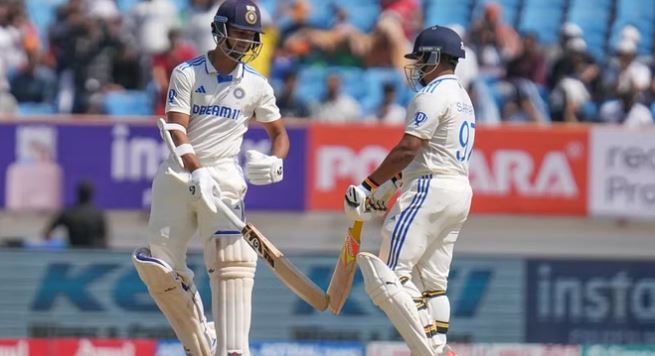 भारत ने इंग्लैंड को दिया 557 रनों का लक्ष्य, यशस्वी ने जड़ा दोहरा शतक तो सरफराज ने खेली तूफानी पारी