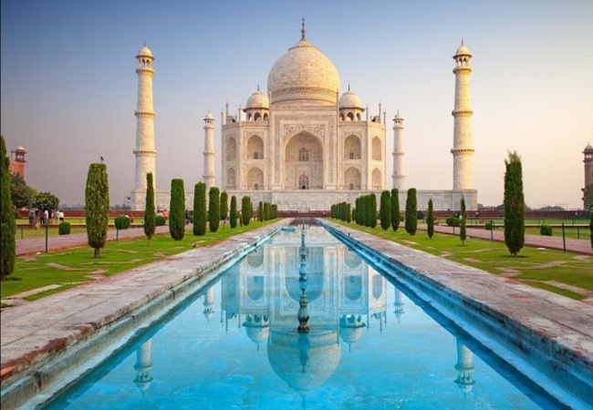 Taj Mahal free entry: ताजमहल देखने की सोच रहे हैं तो, आज है आपके पास सुनहरा मौका, मिल रही है मुफ्त एंट्री