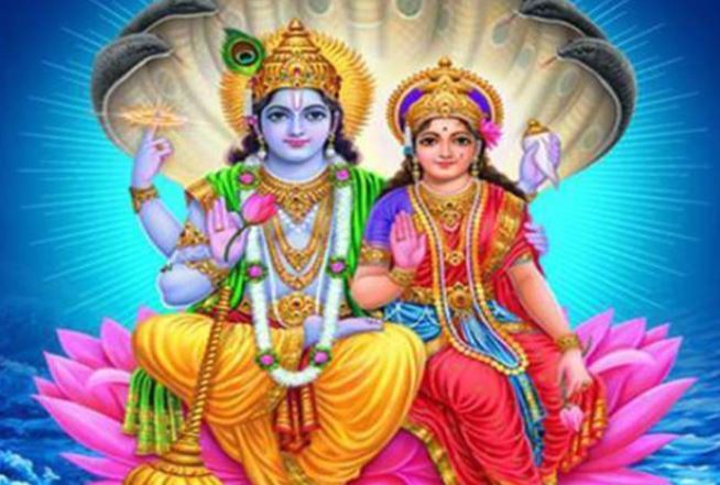 Akshaya Tritiya 2024 : अक्षय तृतीया के दिन कुछ वस्तुओं की खरीदारी रहेगी शुभ , लक्ष्मी जी की केसर हल्दी से करें विशेष पूजा