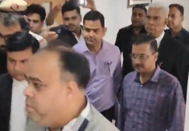 CM Arvind Kejriwal Gets Bail : राउज एवेन्यू कोर्ट से सीएम केजरीवाल को मिली जमानत, आम आदमी पार्टी को बड़ी राहत