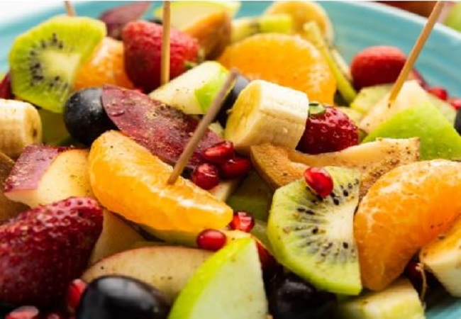 Ramadan Special: रमजान के महीने में इफ्तारी या सहरी में करें सेवन फलों से बनी फ्रूट चाट