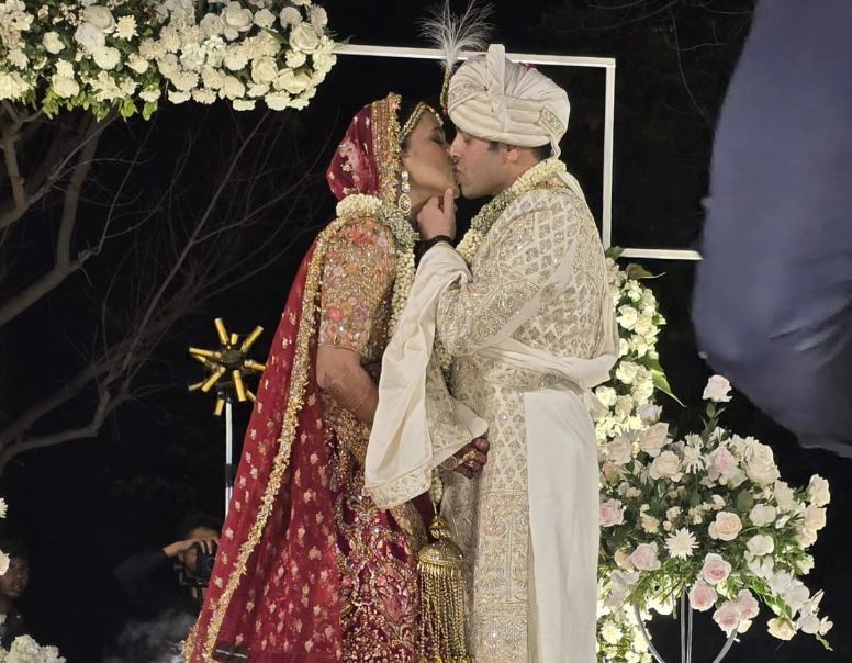  Twinkle Vasisht Harsh Tuli Wedding: ट्विंकल वशिष्ठ ने बॉयफ्रेंड हर्ष तुली संग गुपचुप रचाई शादी, इनसाइड तस्वीरें हुई वायरल