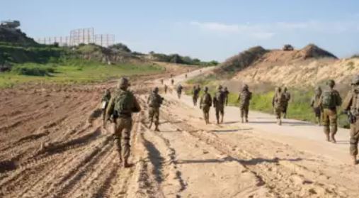 Israel-Hamas War : इस्राइल में रहने वाले भारतीयों के लिए एडवाइजरी जारी , सुरक्षित क्षेत्रों में जाने के लिए कहा गया