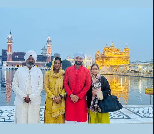 शादी के बाद न्यूली कपल रकुल प्रीत सिंह जैकी भगनानी पहुंचे अमृतसर, तस्वीरें की शेयर