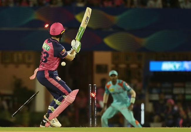 RR vs LSG Pich Report : जयपुर में बरसेंगे रन या गेंदबाज ढाएंगे कहर, जानें आरआर बनाम एलएसजी मैच में कैसी रहेगी पिच