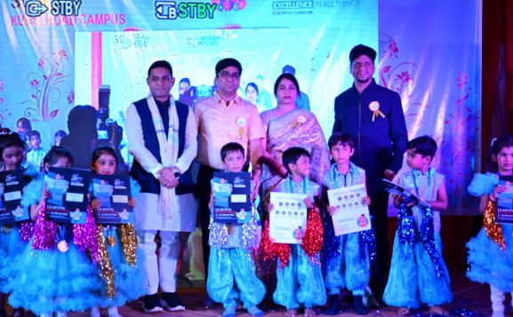 Lucknow: सीटी इण्टरनेशनल स्कूल के छात्रों ने मनमोहक कार्यक्रम प्रस्तुत कर सबका मन मोहा