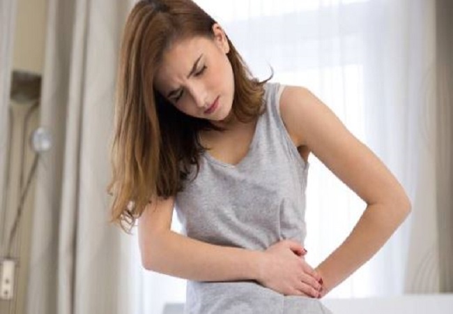 Lump in Uterus: बार बार पेशाब आना और पेट में दर्द या गर्भाशय में गांठ हो सकता है खतरनाक
