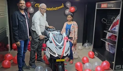 Aprilia RS 457 delivery : अप्रिलिया आरएस 457 बाइक की डिलीवरी शुरू , जानें खूबियां और कीमत