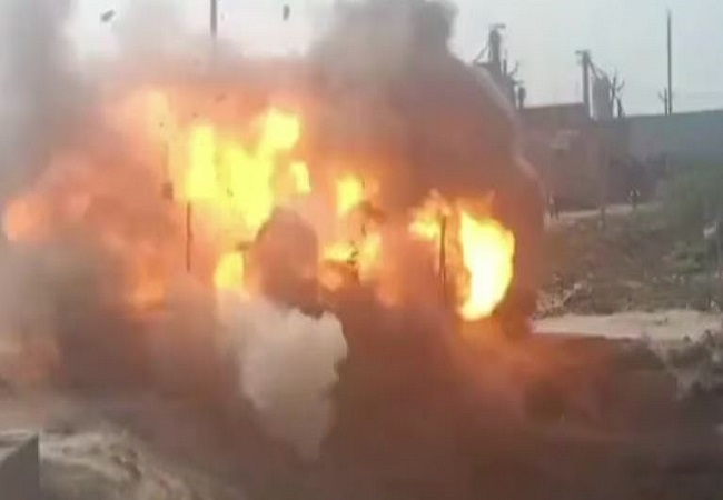 Cylinder Blast : पटना में श्राद्ध कार्यक्रम में हुआ बड़ा हादसा, सिलेंडर विस्फोट से 50 लोग घायल