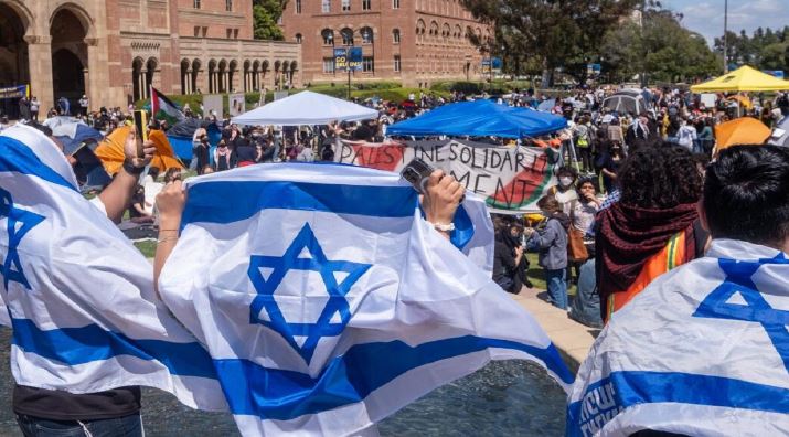 America : अमेरिका में फिलिस्तीन और इजरायल समर्थकों के बीच हुई झड़प , UCLA को झेलनी पड़ रही कड़ी आलोचना