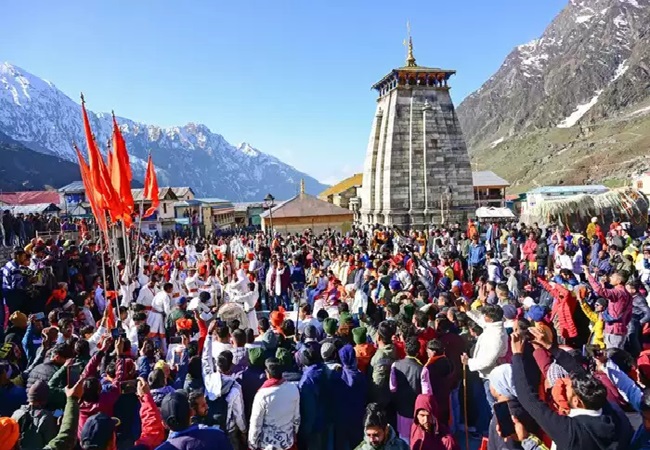 Chardham Yatra Update: दो दिन बंद रहेंगे चारधाम यात्रा के रजिस्‍ट्रेशन, श्रद्धालुओं की सुरक्षा को देखते हुए बड़ा फैसला