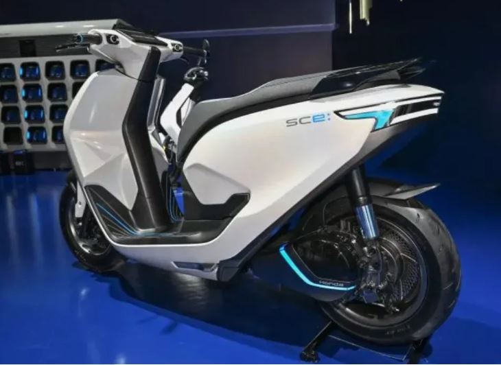 Honda Activa Electric Scooter : पेट्रोल की चिंता नहीं करनी होगी , आ रही है 65 km/h टॉप स्पीड वाली स्कूटर, जानें रेंज और कीमत 