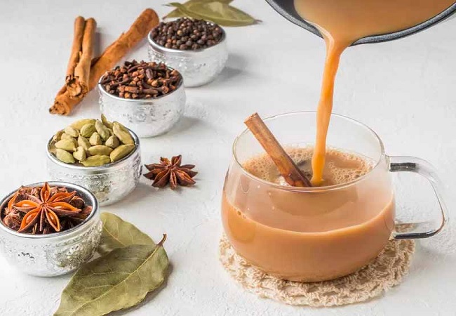 How to make tea masala at home: स्वाद और सुंगध दोनो बढ़ाएगा, जब घर में ऐसे बनाएंगे चाय का मसाला