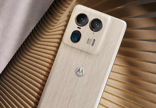 Motorola X50 Ultra की लॉन्च डेट का खुलासा; इस प्रीमियम स्मार्टफोन की होंगी ये खूबियां