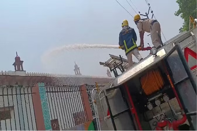 Patna Museum Fire : पटना म्यूजियम परिसर में लगी आग से मची अफरा-तफरी, फायर ब्रिगेड की गाड़ियां मौके पर पहुंचीं
