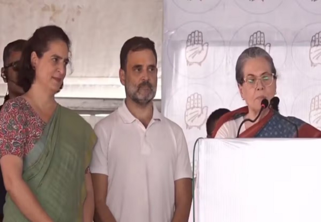 Rae Bareli Lok Sabha Seat : भावुक सोनिया गांधी,बोलीं- अपना बेटा सौंप रही हूं, राहुल आपको नहीं करेंगे निराश