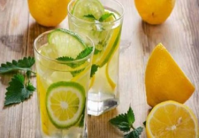 Side effects of drinking lemon water