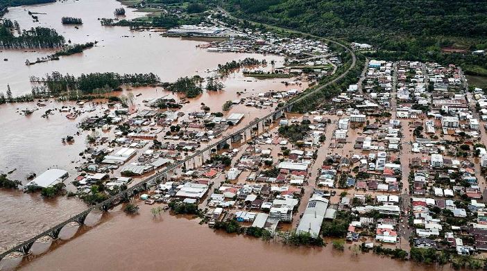 Southern Brazil Hurricane : दक्षिणी ब्राजील में विनाशकारी तूफान ने मचाई तबाही , 100 लोगों की मौत , एक लाख घरों को नुकसान