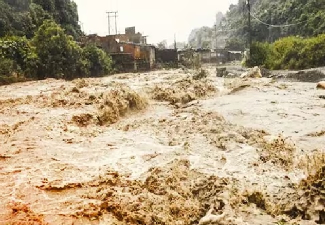 Uttarakhand Weather : चार धाम यात्रा से पहले उत्तराखंड में तबाही, कहीं फटे बादल तो कहीं गिरे ओले