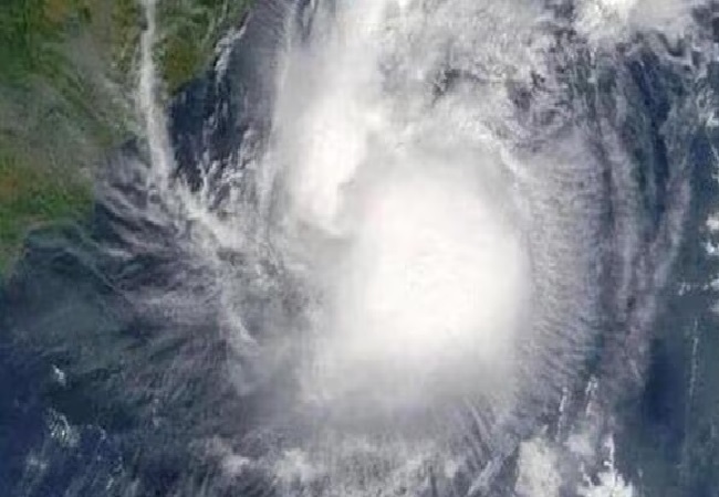 Cyclone Remal Big Update: भीषण चक्रवात ‘रेमल’ के 26 मई को पश्चिम बंगाल के तट से टकराने की आशंका