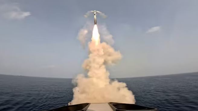 रक्षा क्षेत्र में भारत को मिली एक और बड़ी कामयाबी, पनडुब्बी रोधी मिसाइल का हुआ सफल परीक्षण