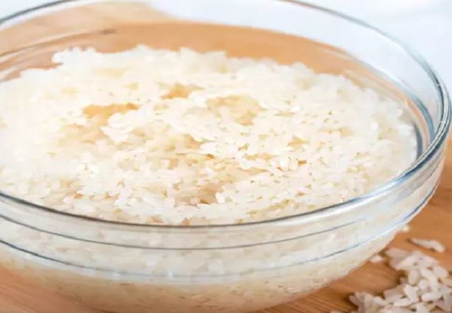 Benefits of soaking and cooking rice: पकाने से पहले चावल को भिगोने के होते हैं ये गजब के फायदे