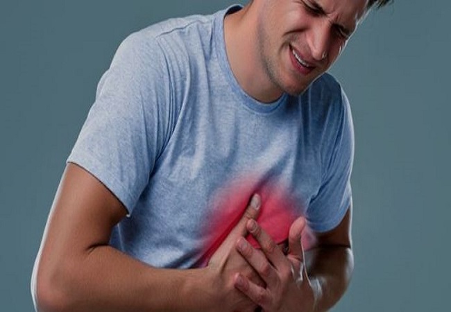 Heart Attack: रात में शरीर में दिखने वाले ये मामूली लक्षण भी हो सकते हैं हार्ट अटैक का संकेत