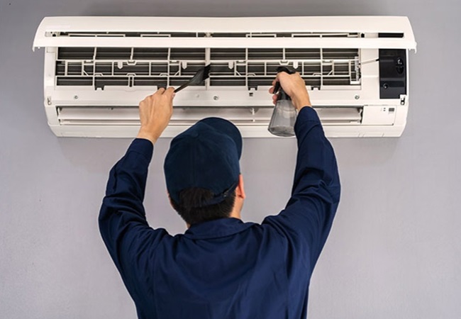 How to do AC Servicing: इन तरीकों से खुद ही कर लें एसी की सर्विसिंग, नहीं खर्च होगा एक भी रुपया