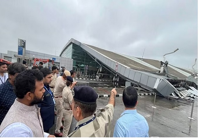 IGI Airport Terminal-1 पर हादसे के बाद हरकत में सरकार, नागरिक उड्डयन मंत्री ने दिए जांच के आदेश