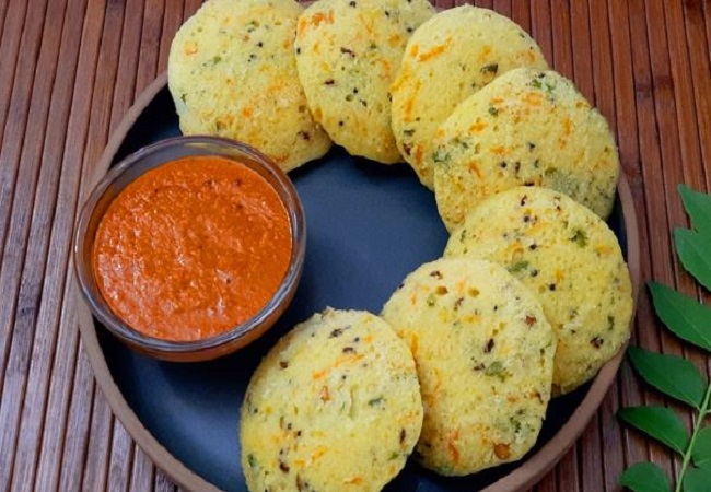 Moong Dal Idli: आज ब्रेकफास्ट में ट्राई करें प्रोटीन से भरपूर मूंग की दाल की इडली, ये हैं बनाने का तरीका