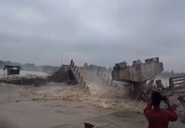 bridge built at a cost of Rs 12 crore collapsed