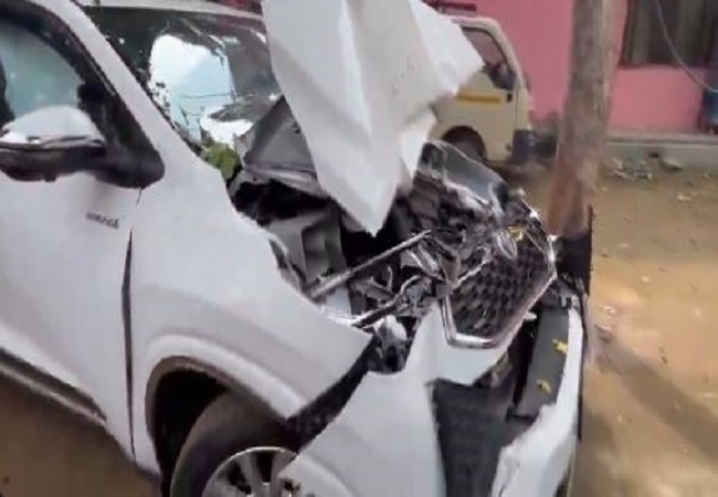 IAS Chandra Prakash Singh District Magistrate Bulandshahr's car accident