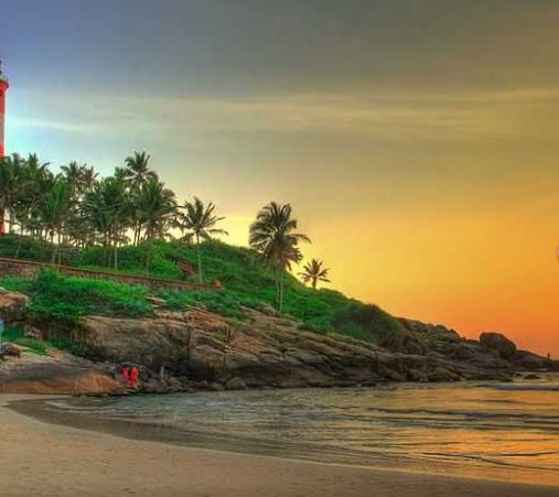 Kerala  Tourist Places : केरल सैलानियों को घूमने के लिए स्वर्ग है , देखिए यहां की प्राकृतिक सुंदरता