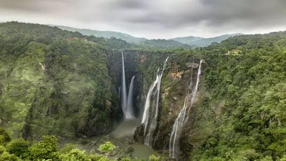 Monsoon Tourism : मानसून में सैर करें इन हरी भरी वादियों के आंगन में ,सर्द हवाओं का लुत्फ उठा सकते हैं आप