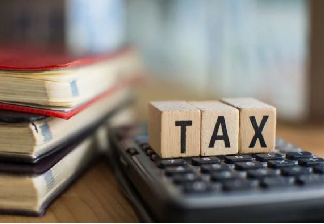 New Tax Slab 2024: बजट में करदाताओं के लिए दो बड़े ऐलान… न्यू टैक्स स्लैब में बदलाव